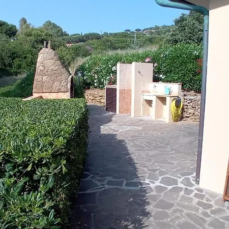 Hébergement de vacances Incantevole Villino Sul Mare Con Accesso Diretto Alla Spiaggia, Posto Auto E Aria Condizionata!