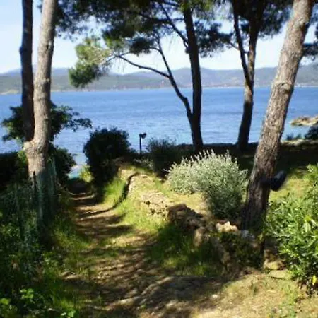 Дом отдыха Incantevole Villino Sul Mare Con Accesso Diretto Spiaggia, Posto Auto E Aria Condizionata! Каполивери